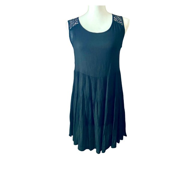 NWT The Cove Black Crochet Lace Crinkle Baby doll Mini Dress S - Picture 4 of 7